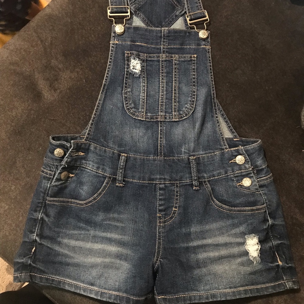 Short - Picture 2 of 2